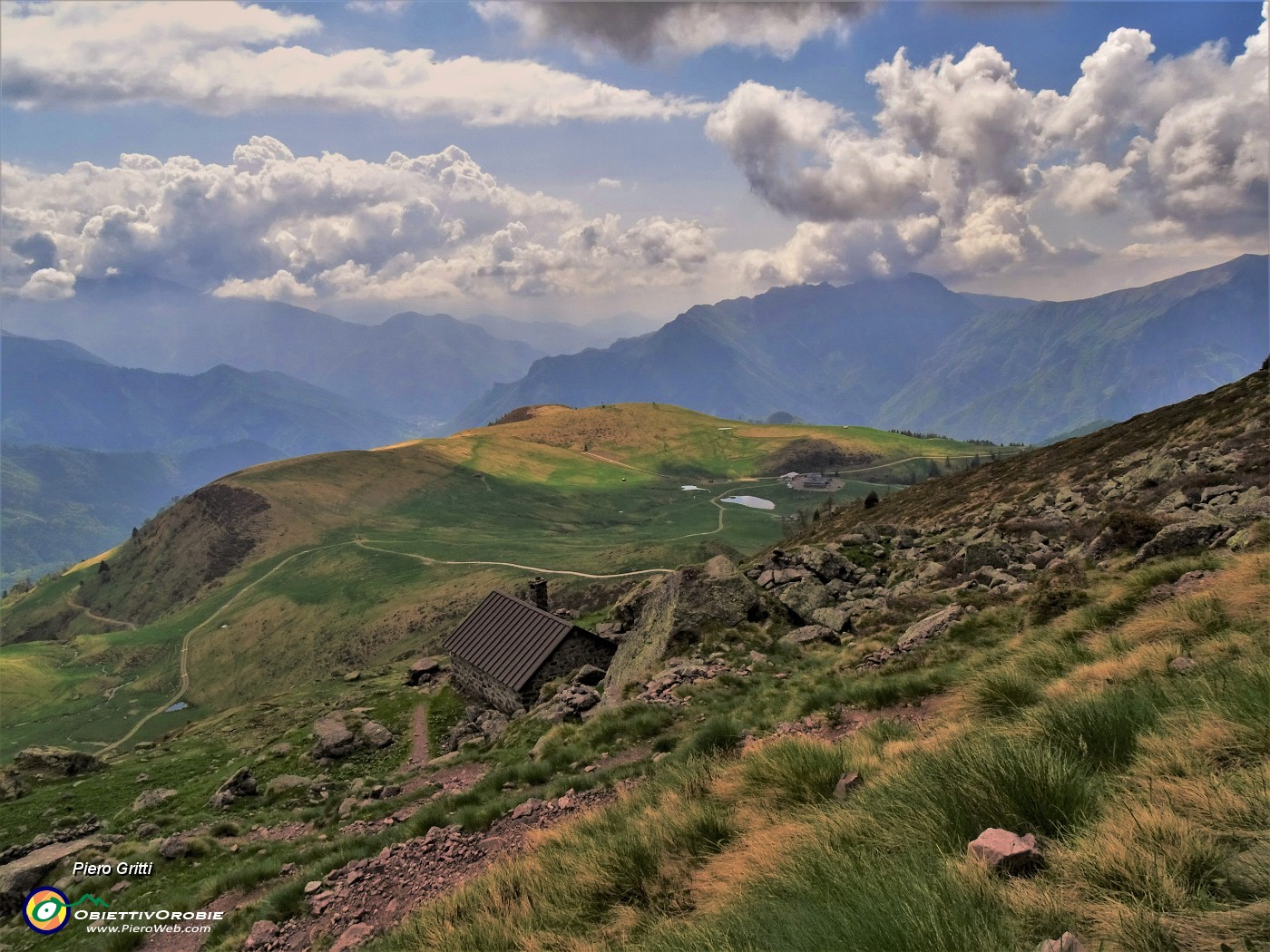 23 Dal Baitel vista sui Piani dell'Avaro.JPG